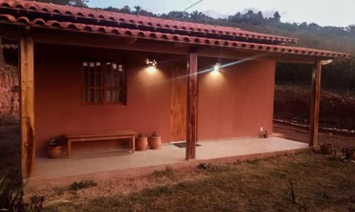 Ibicoara House | Vila Sincorá - Chalé para 4 pessoas com cozinha a 2 km da portaria da Cachoeira do Buracão