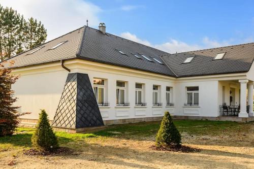 Melcice - Lieskove Apartment | Villa École