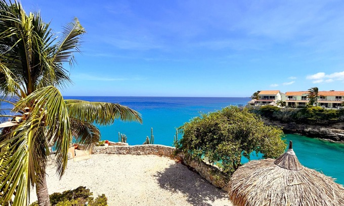 Lagun Villa | Villa #10 Lagun Blou Resort, 180-degree ocean view
