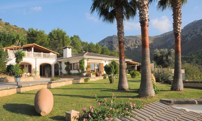 Arta Villa | Villa 10p. heatable pool+jacuzzi,dream location+view on village, sea + mountains