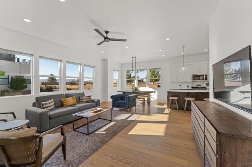 Bloomington Apartment | Villa #19 at Bloomington Country Club condo