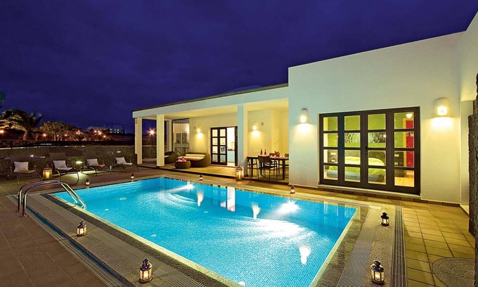 Playa Blanca Villa | Villa ∙ 3 bedrooms ∙ 6 guests