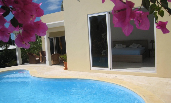 La Mivoie Villa | Villa 3 CH, sea view in Black River, private pool, 10 minutes walk from the beach