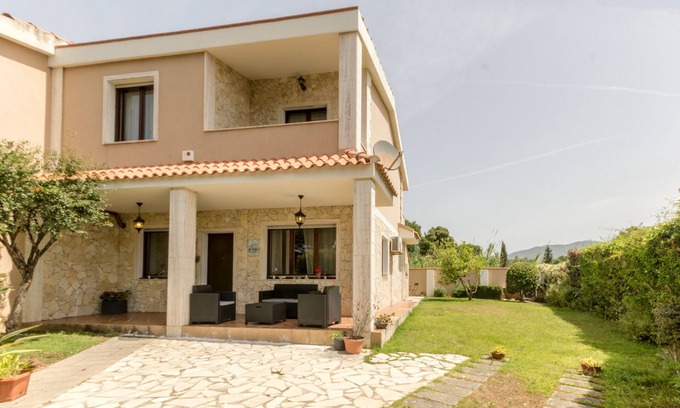 Capitana Villa | Villa 300 meters from the marina Marina di Capitana