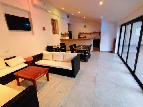 Blantyre Cabin | Villa 33