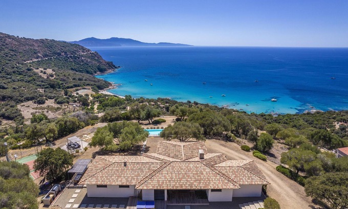Cargese Villa | Villa 4 bedrooms, pool, sea view, tennis court