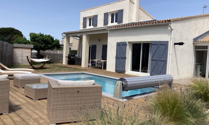 Sorgues Villa | Villa 4 persons with swimming pool near Châteauneuf-duPape and Avignon