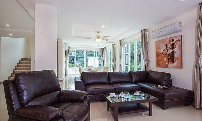 Na Chom Thian Villa | Villa 5 bedrooms, Bang Sarey