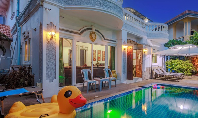 South Pattaya Villa | Villa 6 bedrooms near Walking Street & beach ★