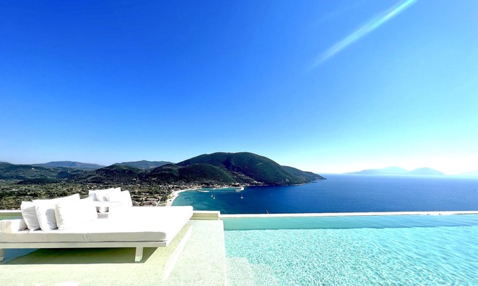 Vassiliki Villa | VILLA 6*Get a 10%-25% discount,LESS THAN NORMAL! Independent Villa