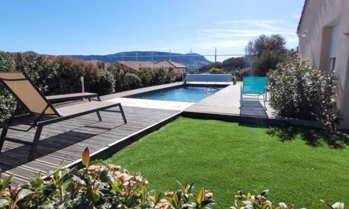 Millau Villa | Villa 6 pers with heated pool. Furnished tourist accommodation rated 4 stars.