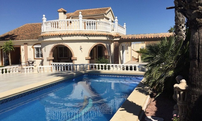 Puerto Marino Villa | Villa 7 people with private pool and beautifully kept garden in Santa Pola