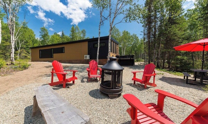 Baie-St-Paul Ski Chalet | Villa 7: Trails, Spa & Tranquility in Nature