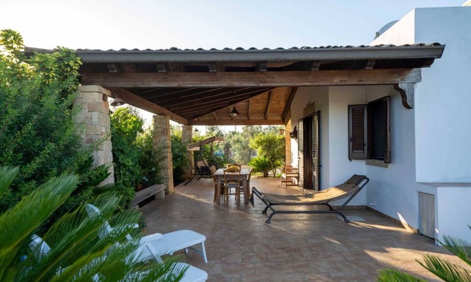 Marina San Gregorio Villa | villa 700 meters from the sea