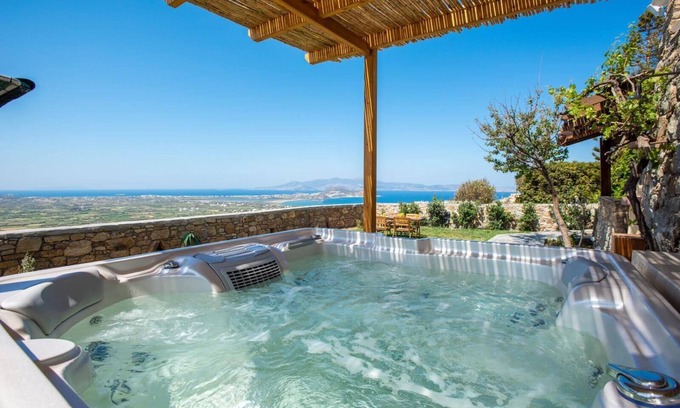 Naxos Town Villa | Villa 7Days I Relax with Private Jacuzzi & SeaView