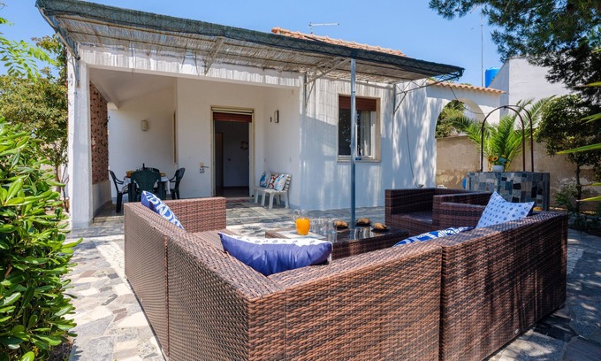 Torre Castiglione Villa | Villa 'A Punta Prosciutto' with Sea View, Wi-Fi and Air Conditioning