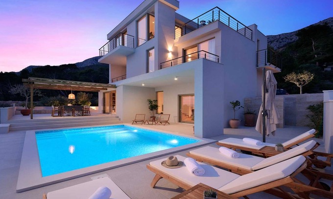 Sveta Nedjelja Villa | Villa Adria Gloss - luxury villa with breathtaking sea views