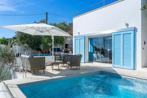 Marina di Novaglie Villa | Villa Adria - Vista Mare con Piscina e Terrazza privata