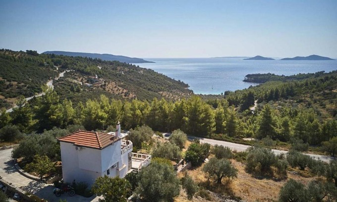 Votsi Villa | Villa Aelia