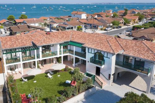 Le Canon House | Villa Aitama