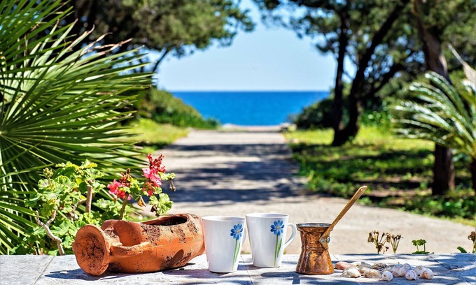 Gennadi Villa | Villa Akti - Sea Garden