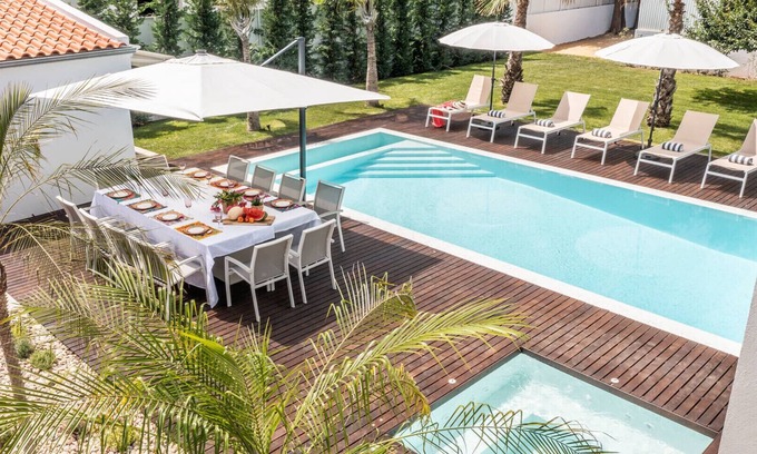 Corroios Villa | Villa Alba - Contemporary recent villa with heatable pool near a golf resort
