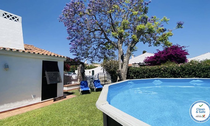 Areias de Sao Joao House | Villa, Albufeira, 2 bedrooms, 200 m from the Strip, 500m from the beach, pool and garden
