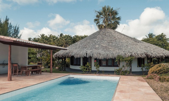 Parajuru House | Villa Alegre - villa with private Pool near the beach