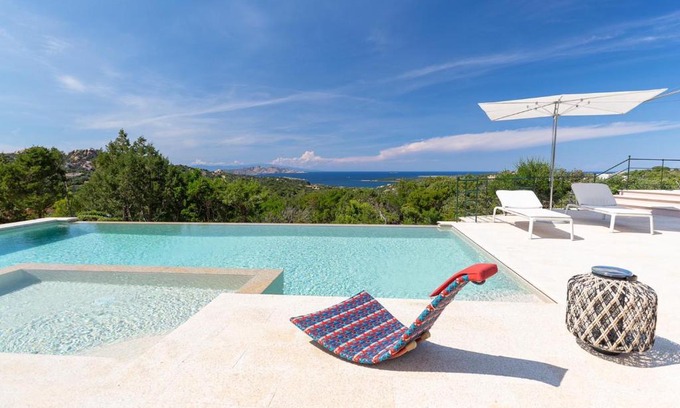 Liscia di Vacca Villa | VILLA AMIRA Porto Cervo con vista Mozzafiato sul Mare,Piscina Privata,WELLNESS & SPA