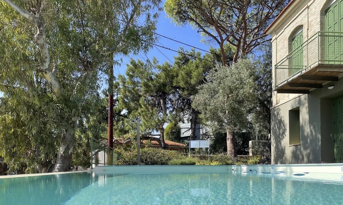 Ano Chalikas Villa | Villa Amphora - Three Bedroom Villa, Sleeps 6