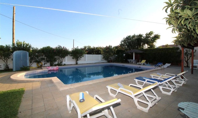 Vila Real Santo Antonio House | Villa Ana - Santa Rita - Between the Mountains and the Sea
