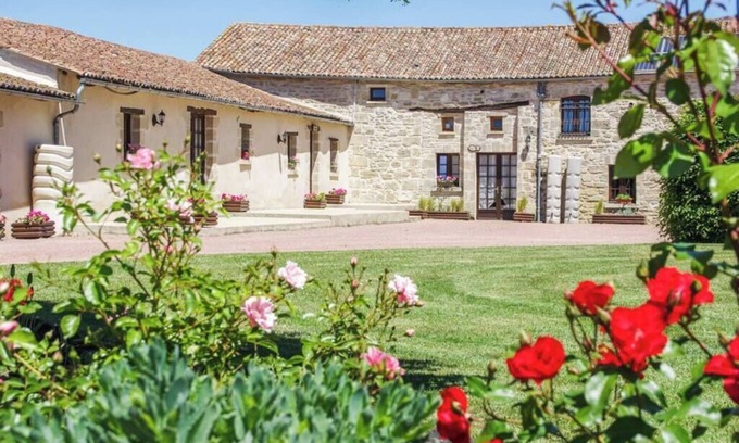 Concourson-sur-Layon House | Villa Anjou | Sleeps 6 | Manoir Les Touches