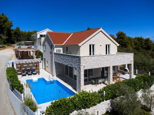 Pitve Villa | Villa Anouk