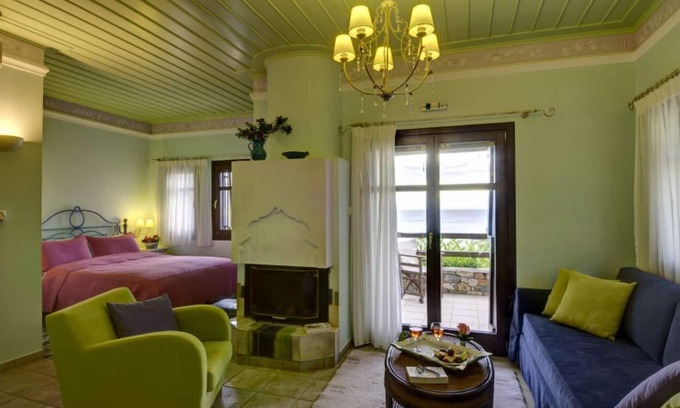 Lefokastron Villa | Villa Anthyllion in Lefokastro # apartment Anemone