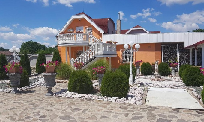 Ruban House | Villa Apartment