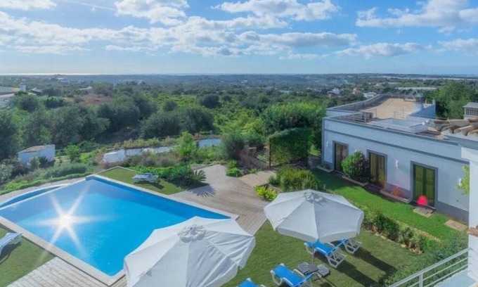 Ariolos Villa | Villa Areias I - Beautiful landscape garden