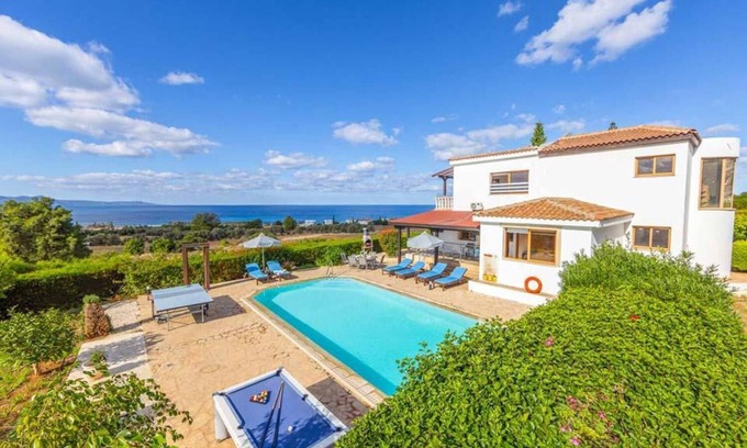 Argaka Villa | Villa Argaka Heights