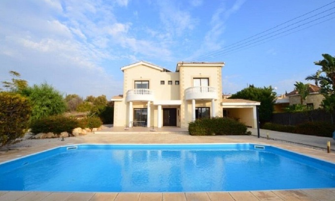 Kouklia Villa | Villa Arista, a lovely 3 bed villa with Private Pool!