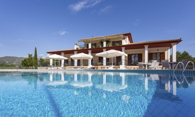 Agia Marina Villa | Villa Aristotle - Six Bedroom Villa, Sleeps 14