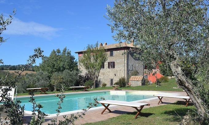 Montefiascone Villa | Villa Ascanio: A splendid three-story villa made of stone, with Free WI-FI.