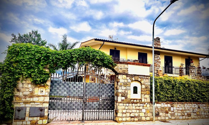 Villa Grazia di Carini Villa | VILLA AT 300 MT. FROM THE BIO PARK OF SICILY. 10KM FROM THE AIRPORT