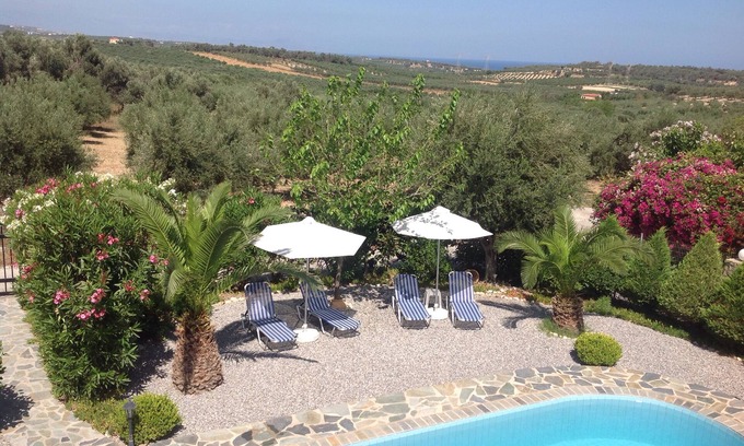 Loutra Villa | Villa Athina on Crete near Rethymno and the beach