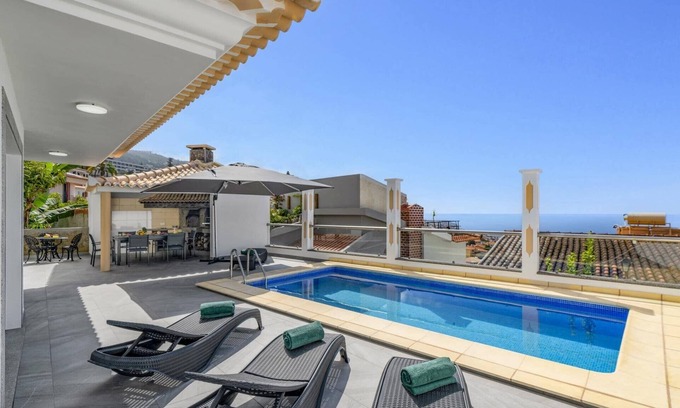 Monte Villa | Villa Atlantic Sunrise by Villa Plus