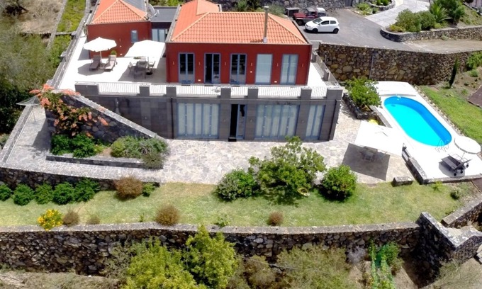 El Jesus Villa | Villa Atlantico mit Beheitztem, Abdeckbarem Pool und Sauna