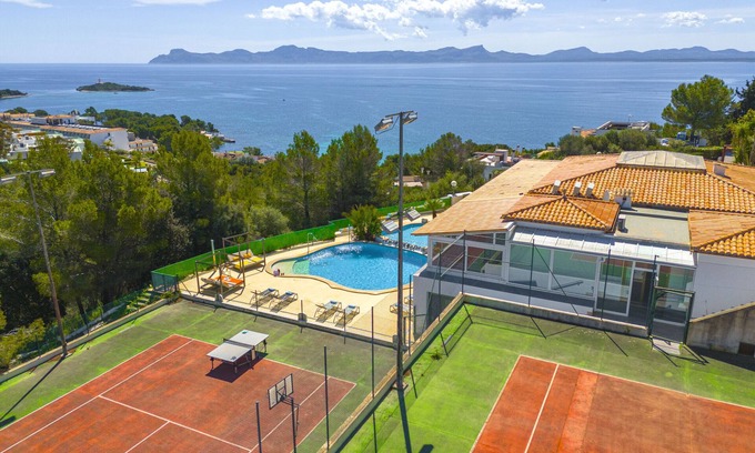 Alcanada Villa | Villa Aucanada Golf
