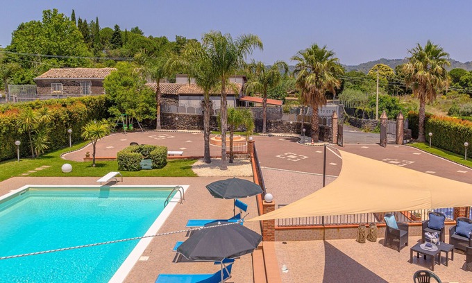 Mineo Villa | Villa Aura-Home n Pool