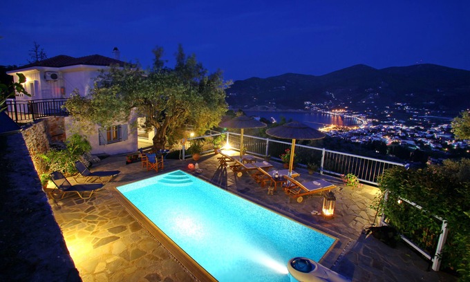 Skopelos Villa | Villa Avaton Magnificent sea view and Skopelos town