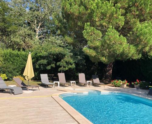 Saint-Trojan-les-Bains Villa | Villa avec Piscine chauffée et parc arboré située à 100 m de la Plage et Forêt sans vis à vis