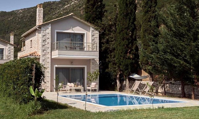 Vlicho Villa | Villa 'Avesta Private Villas - Kallisto' with Sea View, Private Pool and Air Conditioning