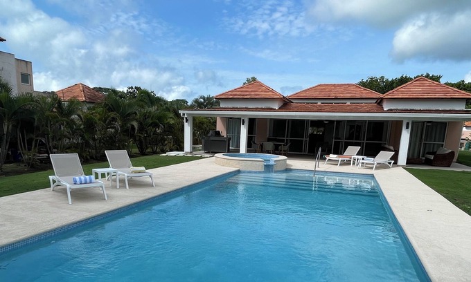 Costa Blanca Villa | Villa Azul with Private Pool, 5 minute Beach Access, and Golf in Decameron